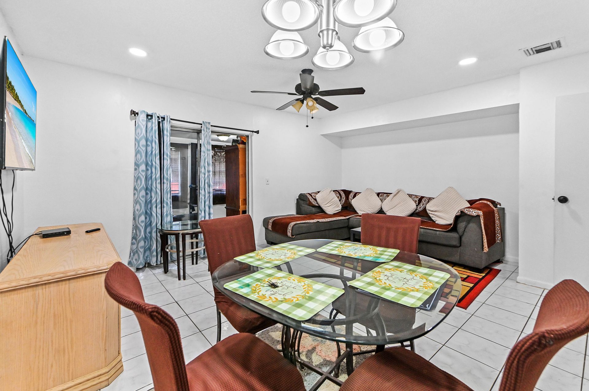7904 SW 8th Street, North Lauderdale, FL 33068 Photo