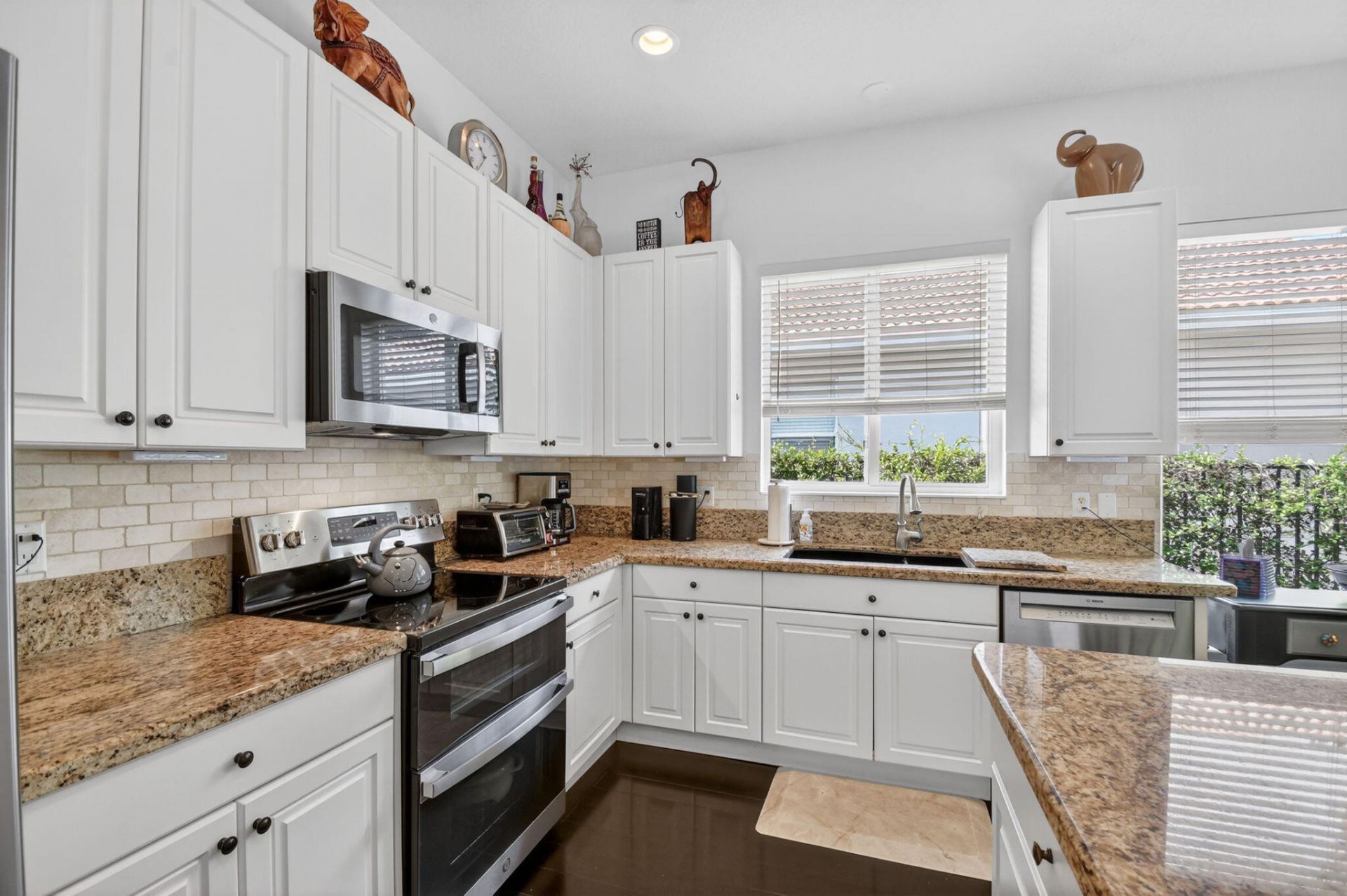198 Bella Vista Way, Royal Palm Beach, FL 33411 Photo