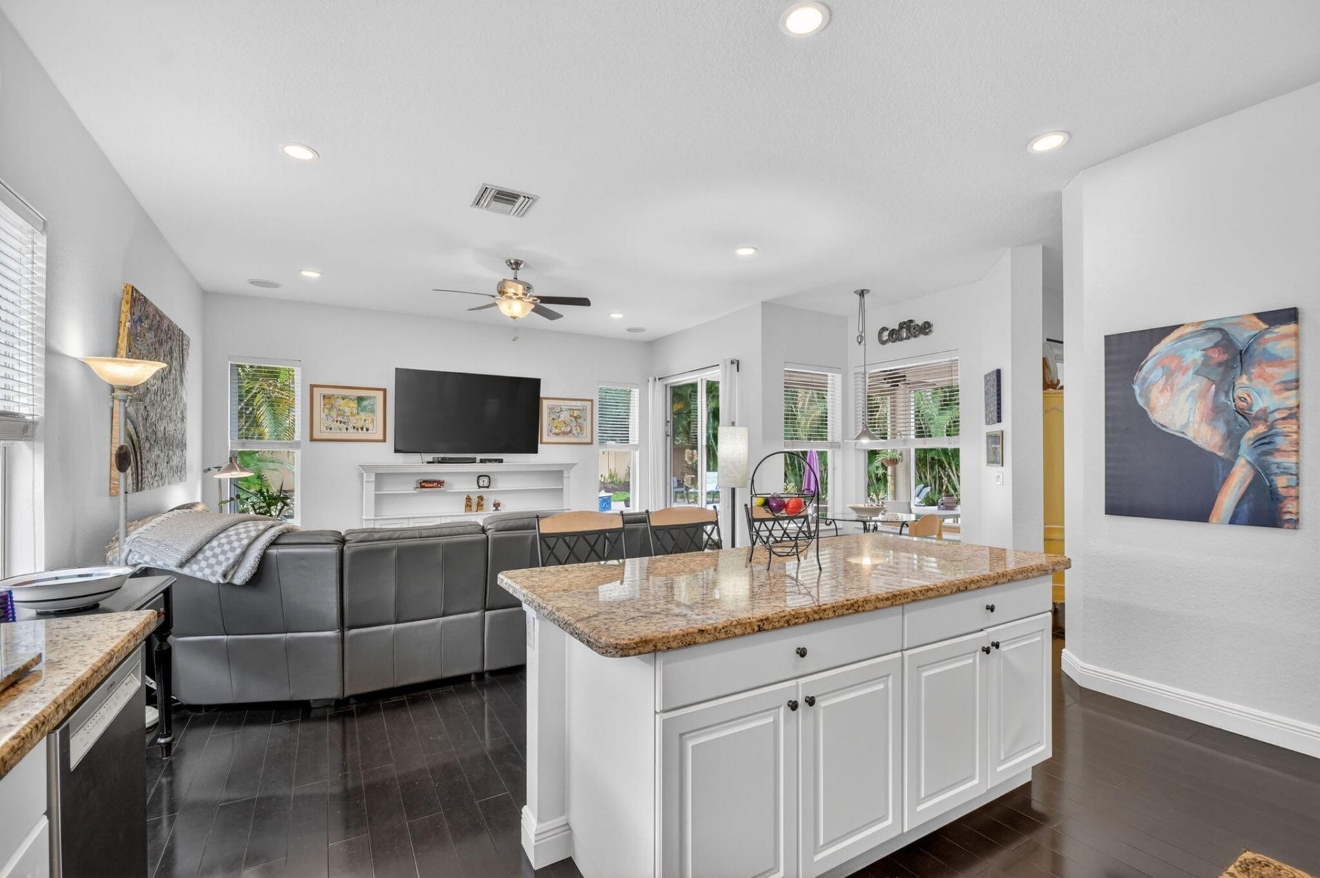 198 Bella Vista Way, Royal Palm Beach, FL 33411 Photo