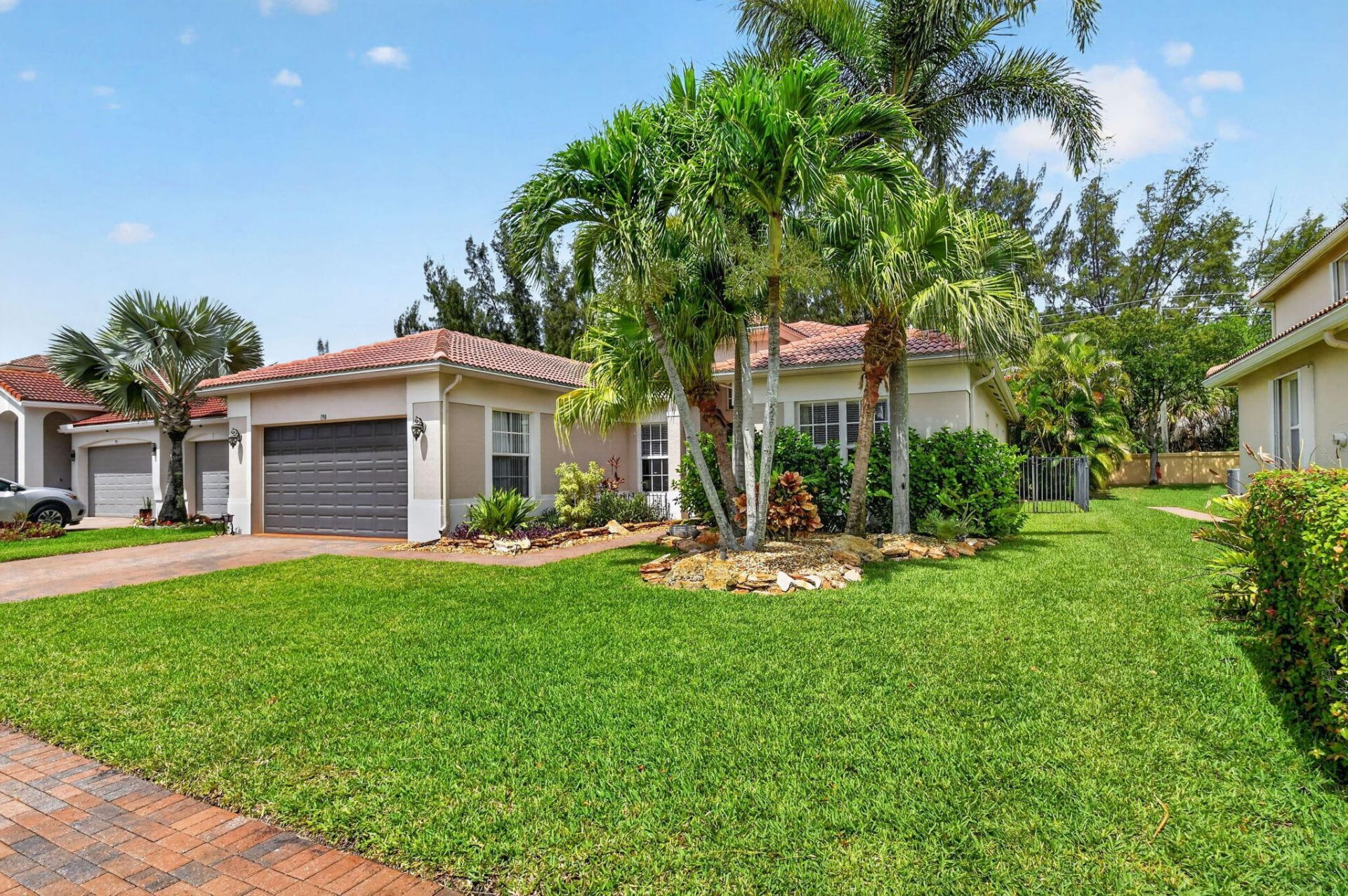 198 Bella Vista Way, Royal Palm Beach, FL 33411 Photo
