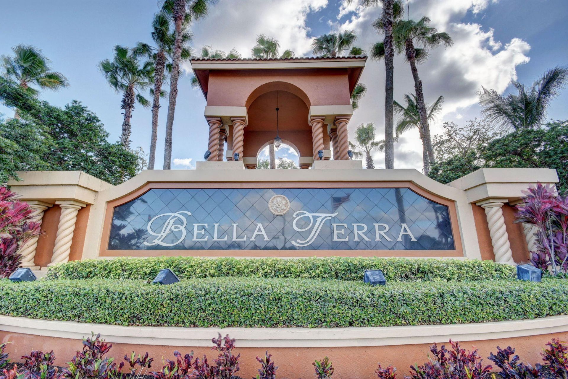 198 Bella Vista Way, Royal Palm Beach, FL 33411 Photo