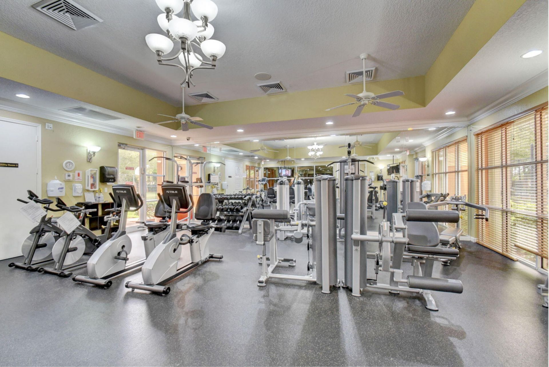 198 Bella Vista Way, Royal Palm Beach, FL 33411 Photo