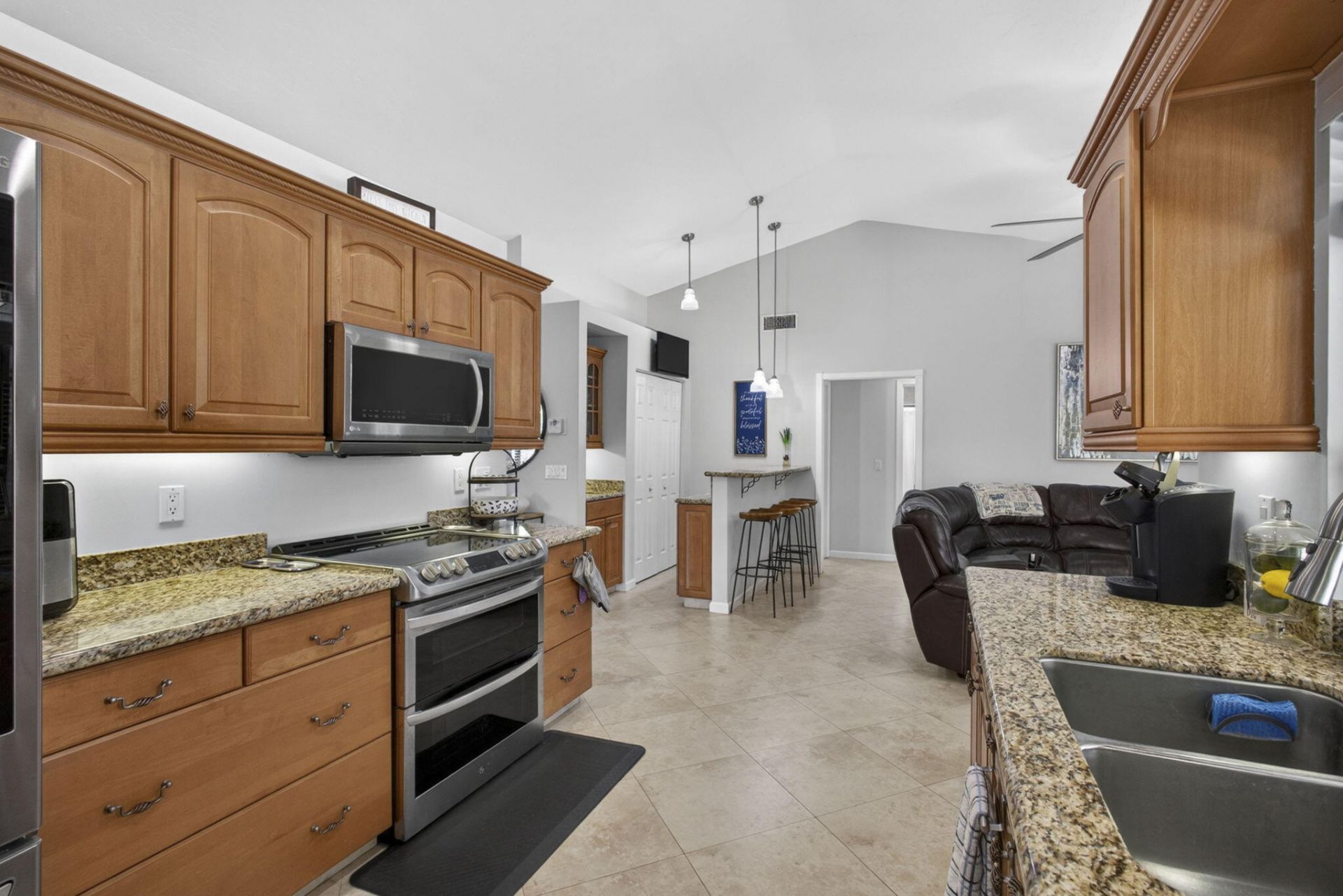 559 Azure Avenue, Wellington, FL 33414 Photo