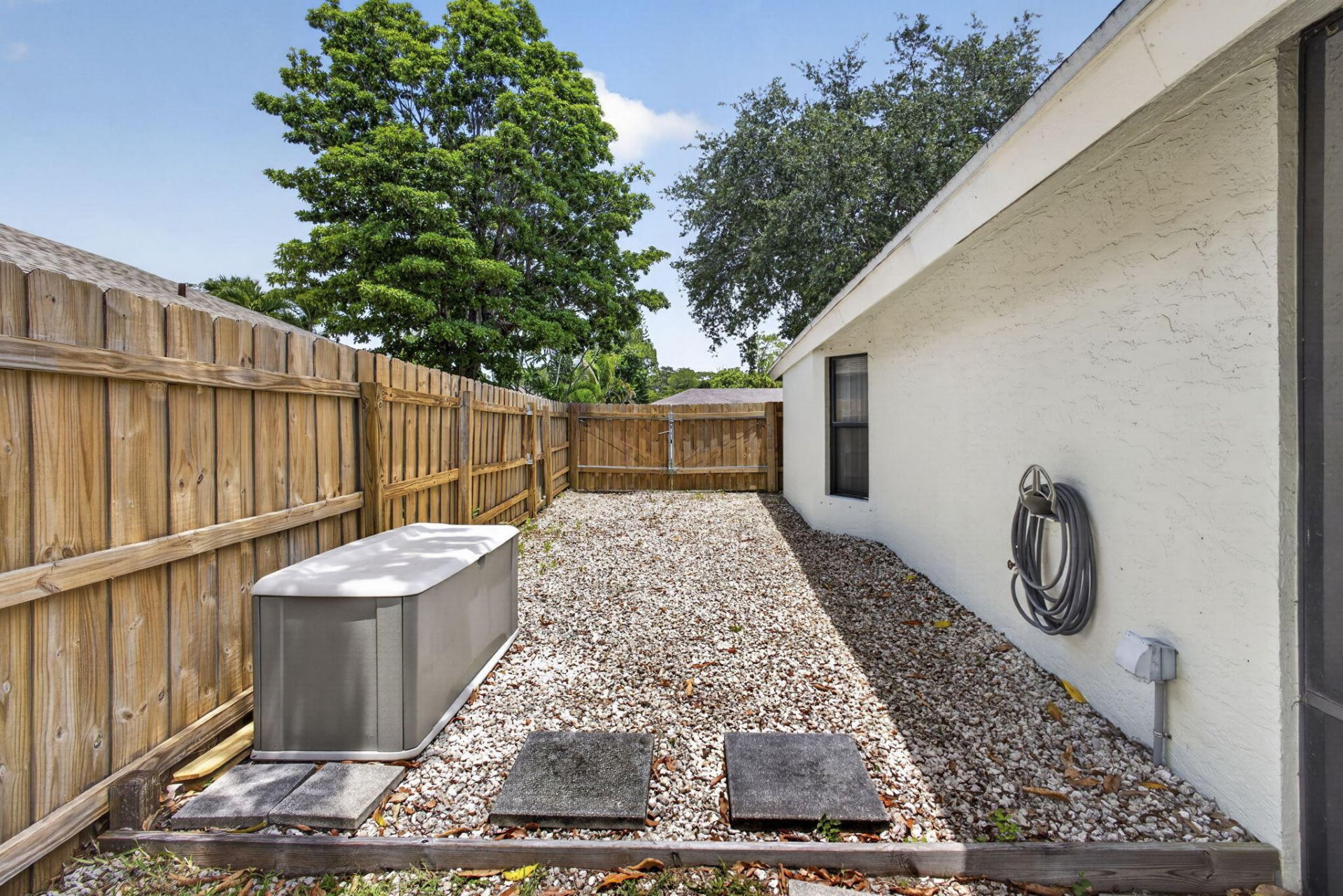 559 Azure Avenue, Wellington, FL 33414 Photo