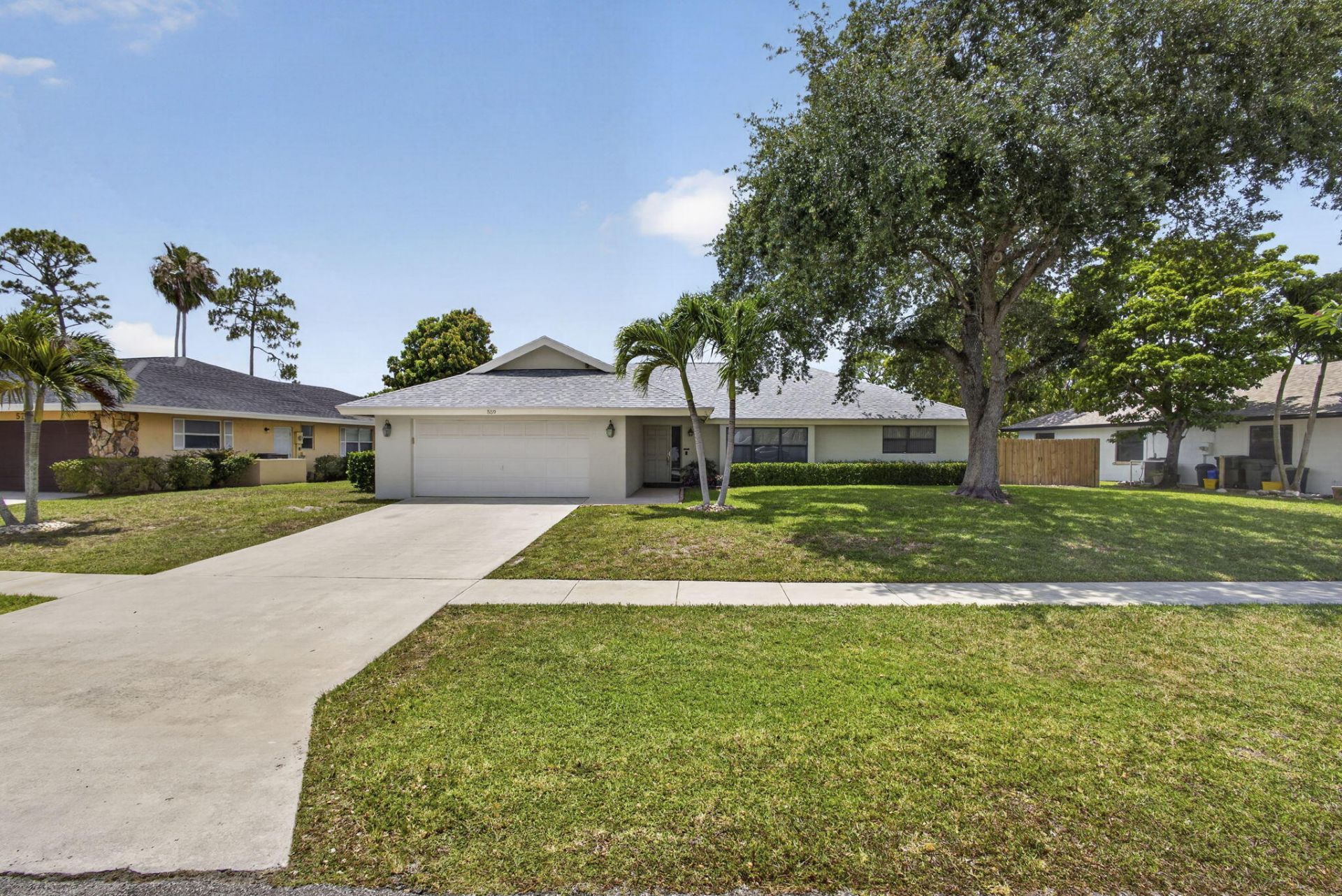 559 Azure Avenue, Wellington, FL 33414 Photo