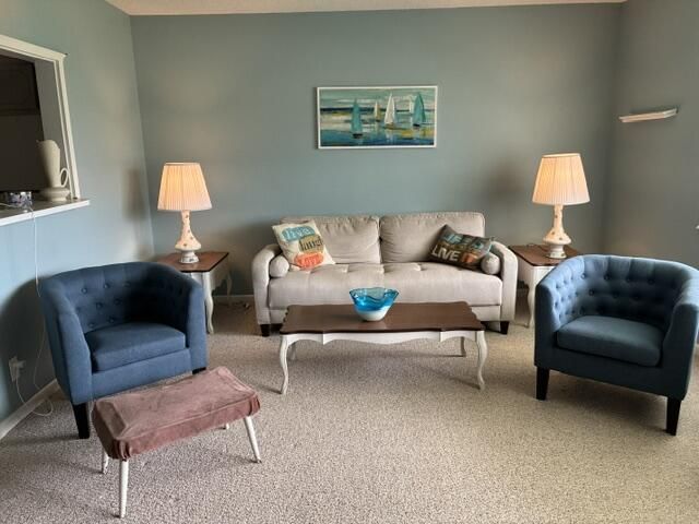 620 Horizon W, Unit 202, Boynton Beach, FL 33435 Photo