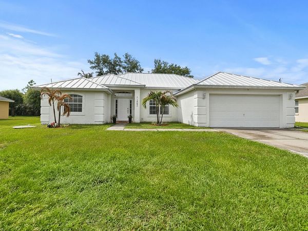 1467 SW Dimperio Avenue, Port St. Lucie, FL 34953