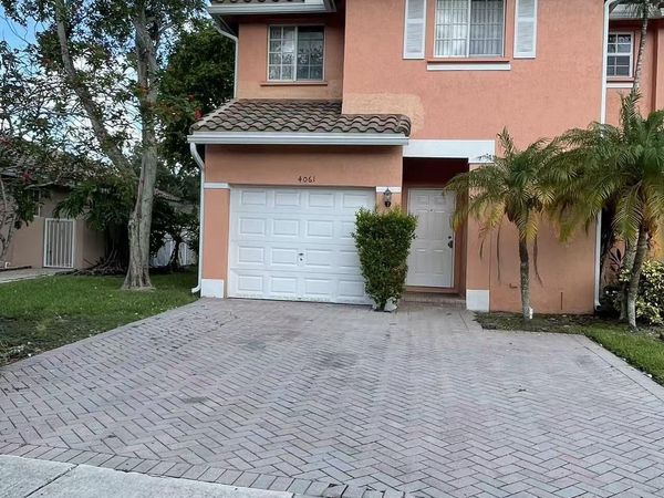 4061 NW 91st Terrace, Sunrise, FL 33351