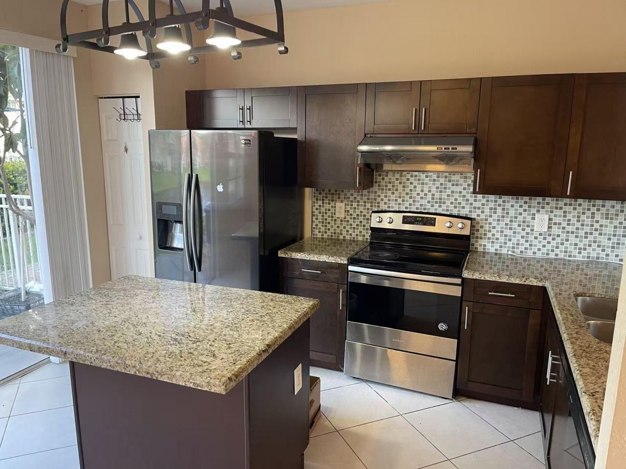 4061 NW 91st Terrace, Sunrise, FL 33351 Photo