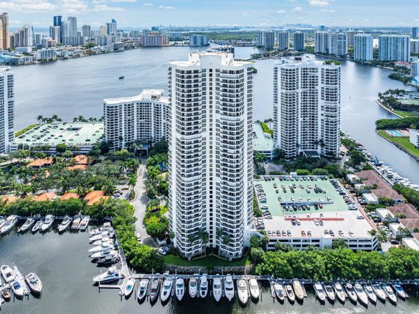 3500 Mystic Pointe Drive, Aventura, FL 33180