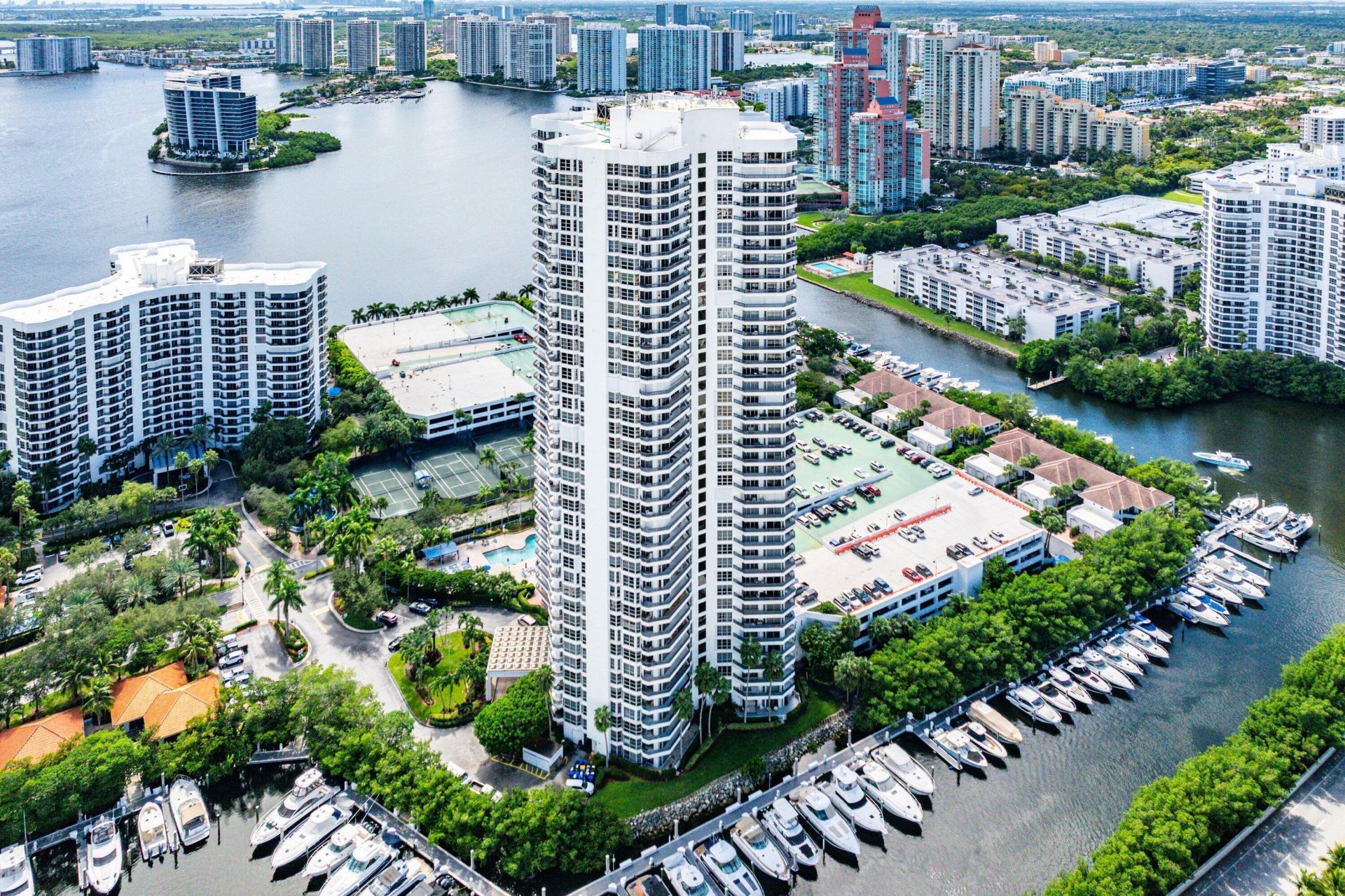 3500 Mystic Pointe Drive, Aventura, FL 33180 Photo
