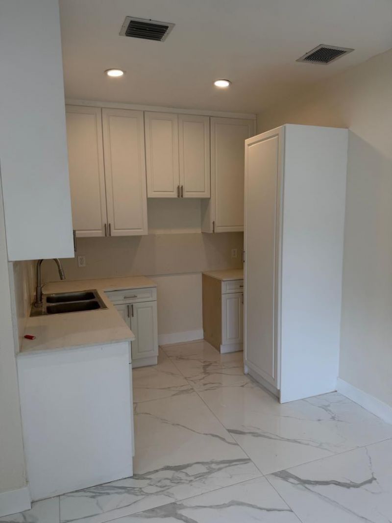 6410 NW Miami Court, Miami, FL 33150 Photo