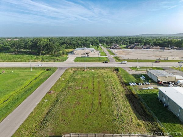 Castle Street , Skiatook, OK 74070