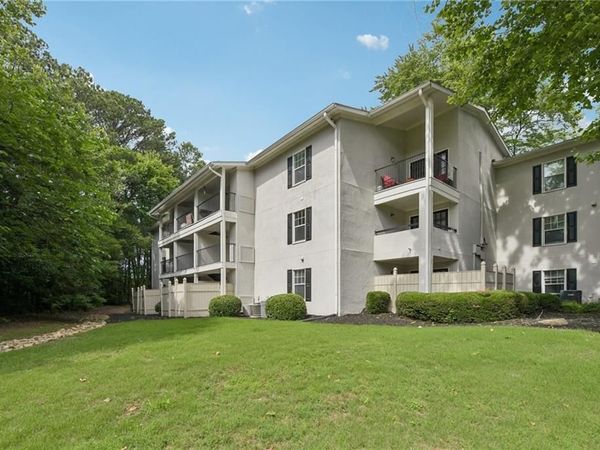 1150 Collier Road NW, Unit 15J, Atlanta, GA 30318