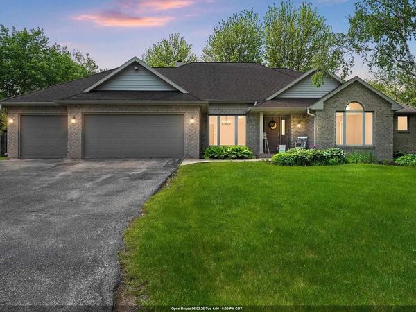 4410 FLAGSTONE COURT, De Pere, WI 54115