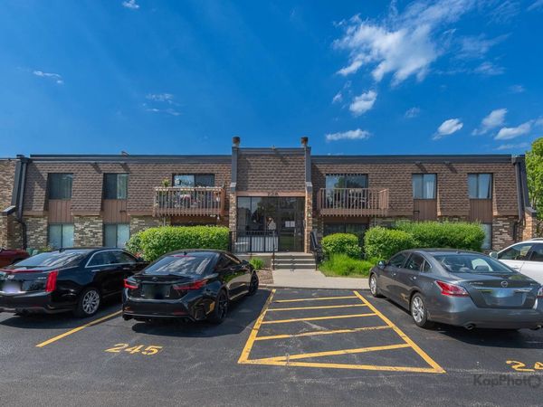 729 Limerick Lane , Unit 2D, Schaumburg, IL 60193