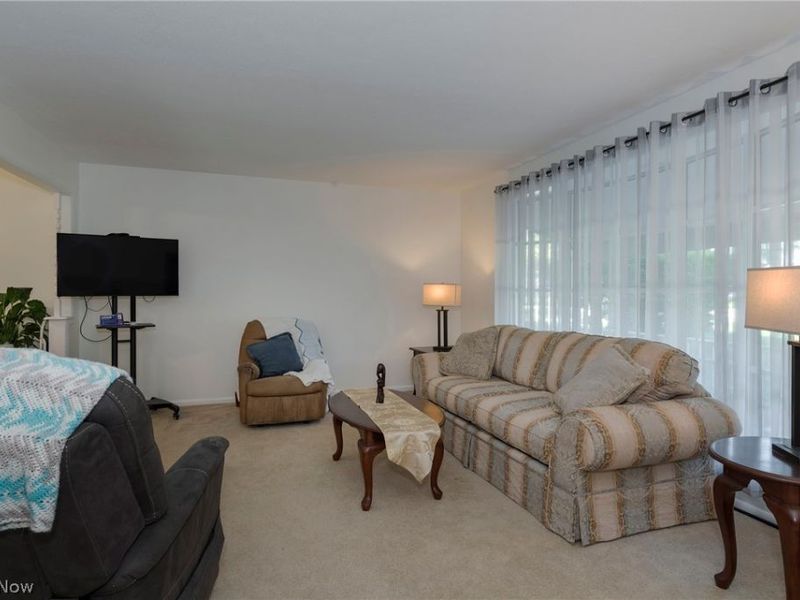 23630 Carriage Lane, North Olmsted, OH 44070 Photo 15