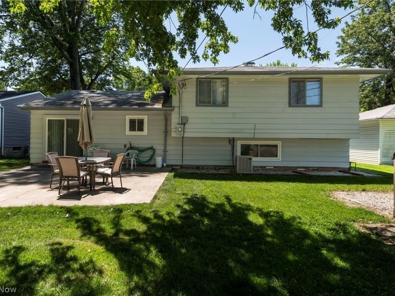 23630 Carriage Lane, North Olmsted, OH 44070 Photo 7