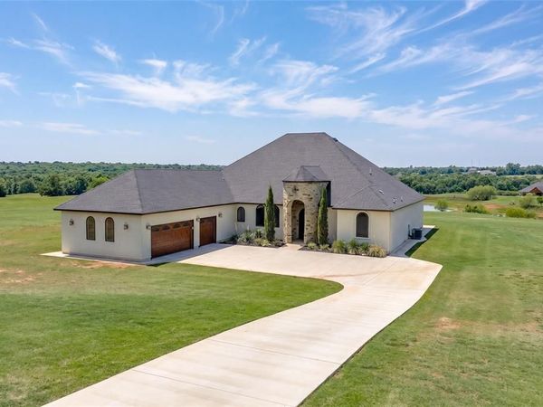 2463 W Lake Way, Blanchard, OK 73010