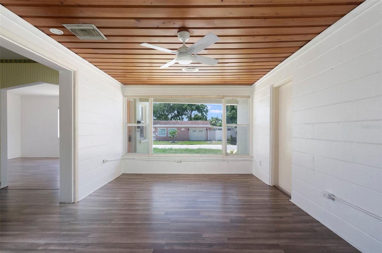 441 57th Street N, Saint Petersburg, FL 33710 Photo