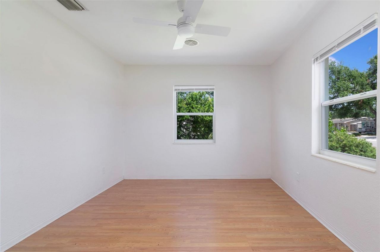 441 57th Street N, Saint Petersburg, FL 33710 Photo