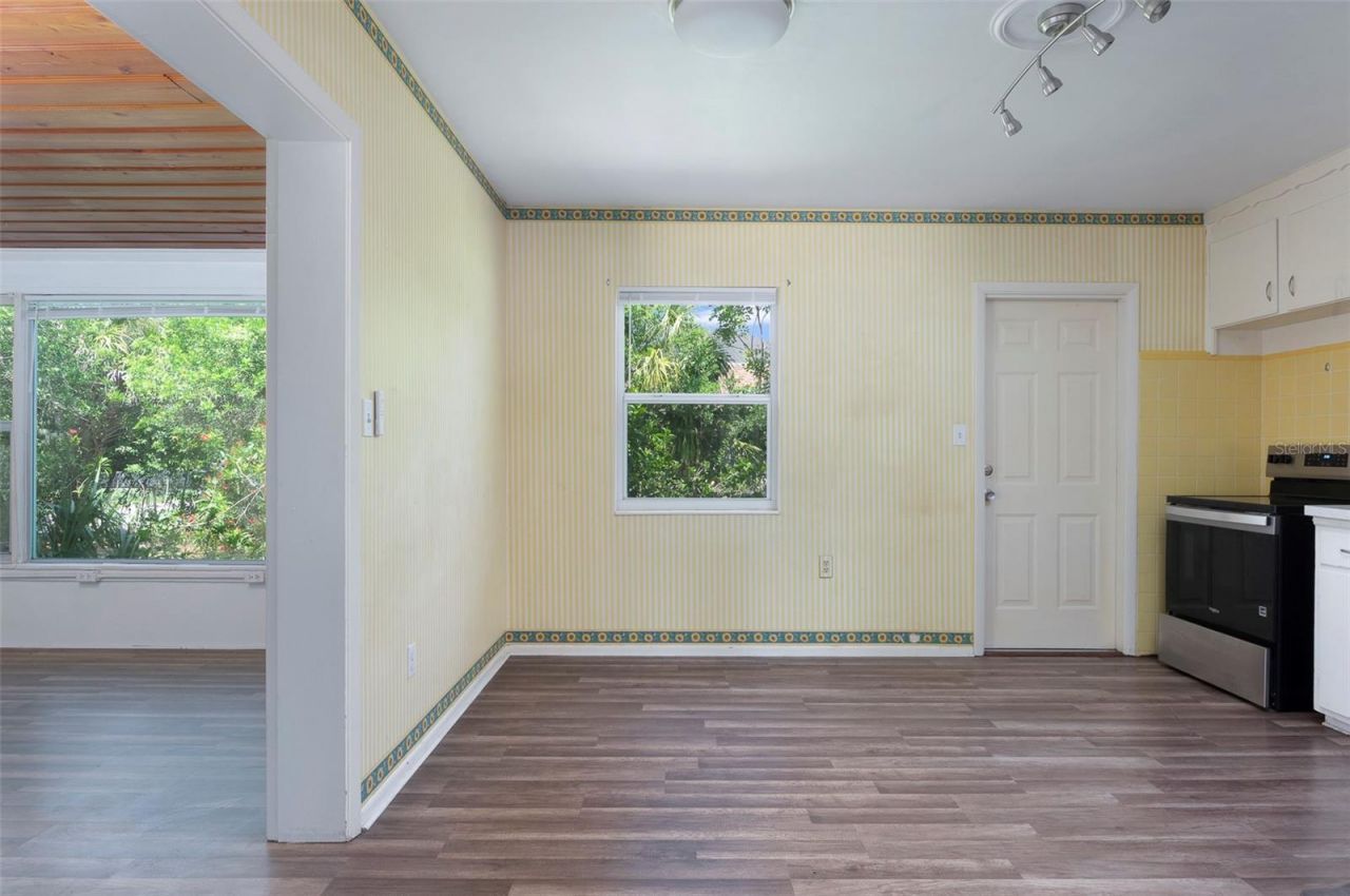 441 57th Street N, Saint Petersburg, FL 33710 Photo