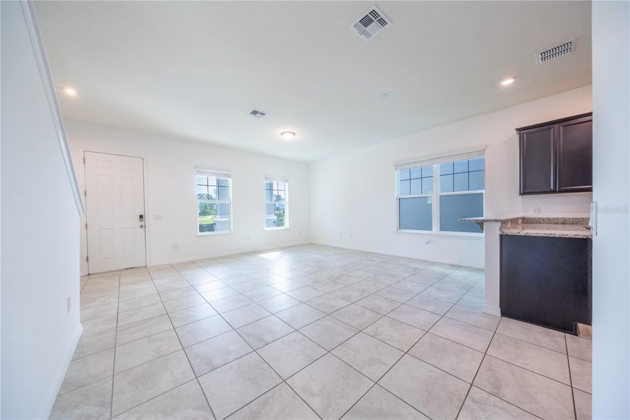 2247 White Feather Loop, Oakland, FL 34787 Photo