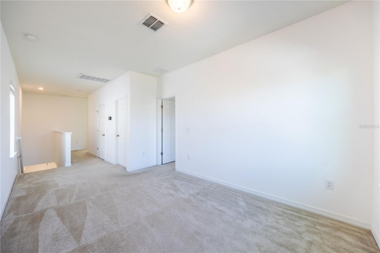 2247 White Feather Loop, Oakland, FL 34787 Photo