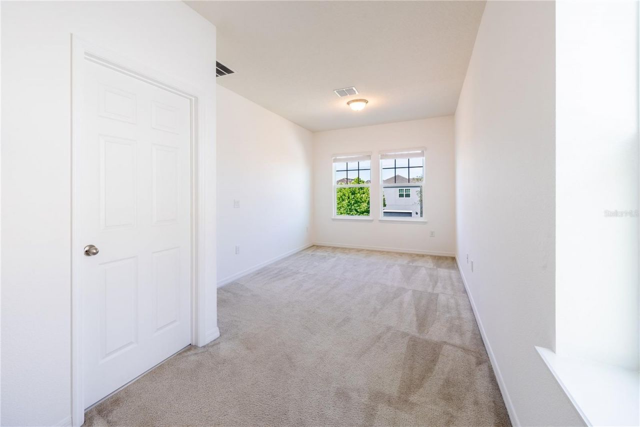 2247 White Feather Loop, Oakland, FL 34787 Photo