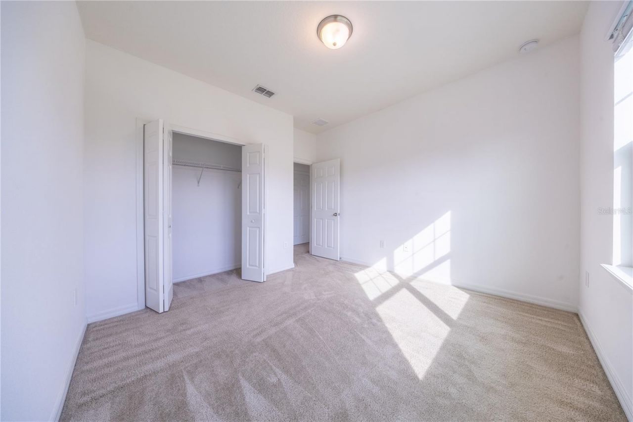 2247 White Feather Loop, Oakland, FL 34787 Photo