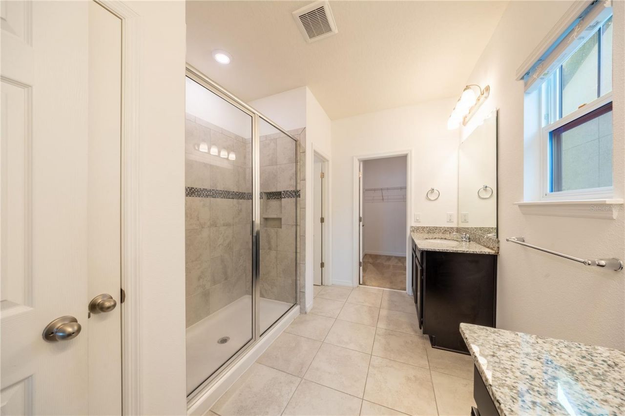2247 White Feather Loop, Oakland, FL 34787 Photo