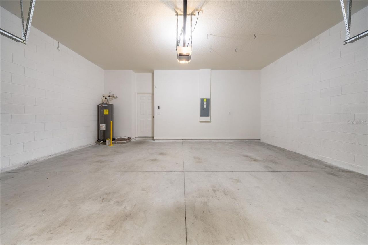 2247 White Feather Loop, Oakland, FL 34787 Photo