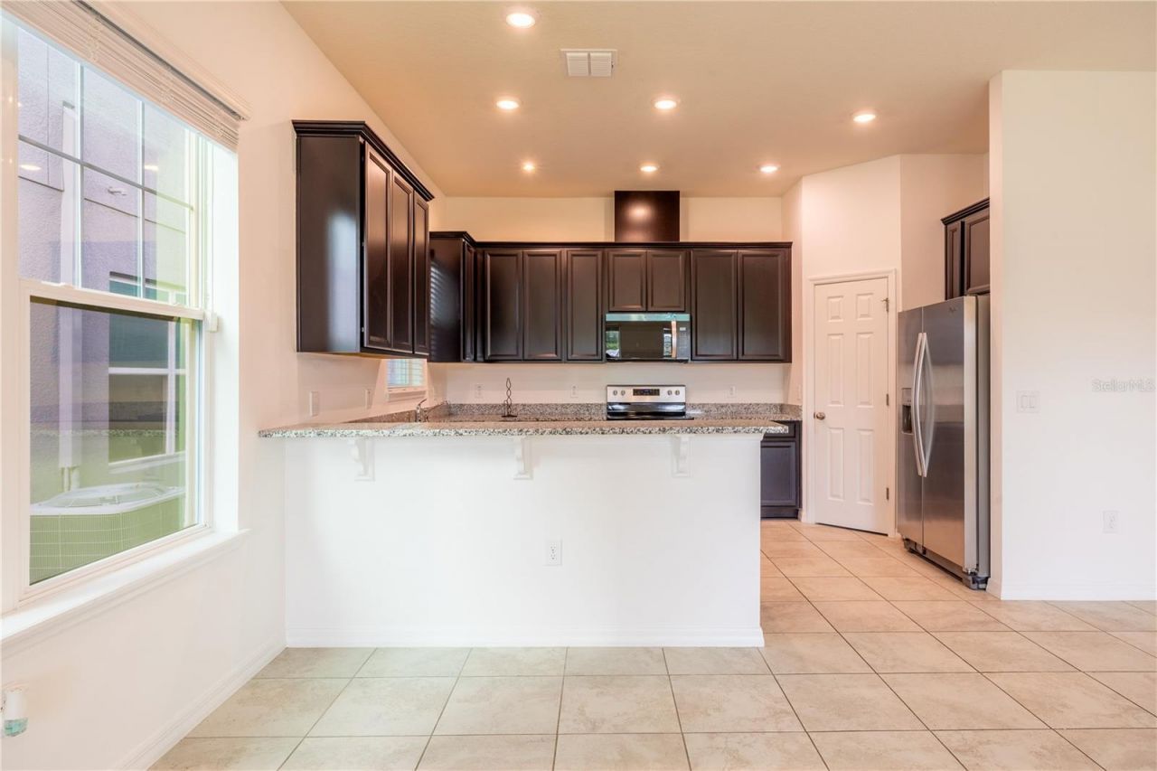 2247 White Feather Loop, Oakland, FL 34787 Photo