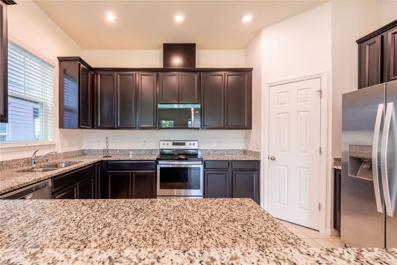 2247 White Feather Loop, Oakland, FL 34787 Photo
