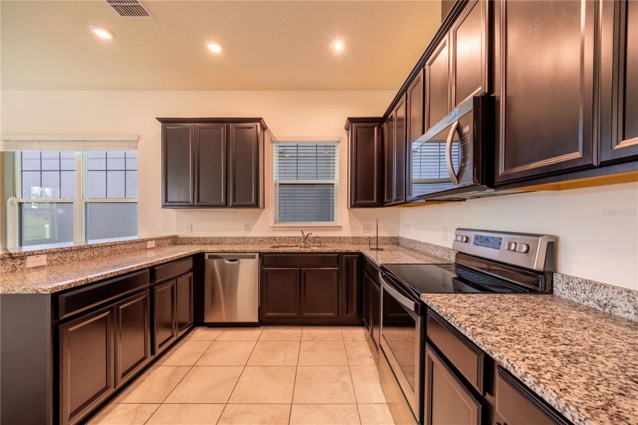 2247 White Feather Loop, Oakland, FL 34787 Photo