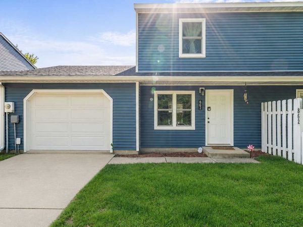 862 W Village Circle SE, Rochester, MN 55904