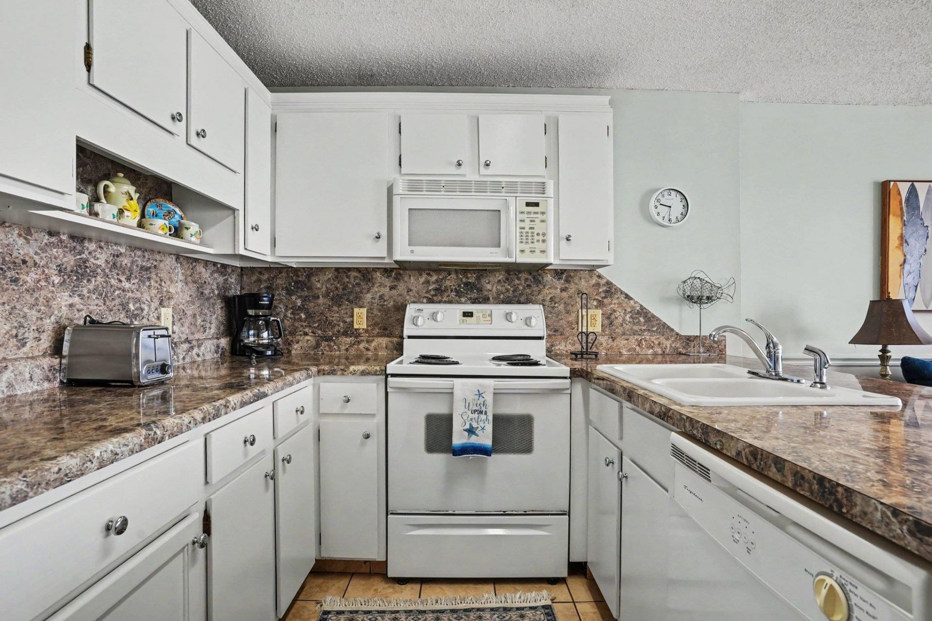 1210 Waccamaw Dr.  Photo 10