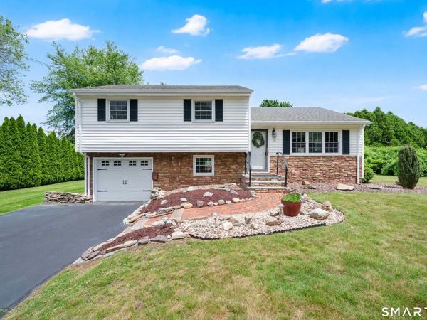 121 Dogwood, South Windsor, CT 06074