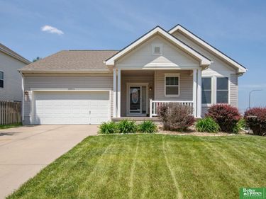 18904 Howe Street , Omaha, NE 68130