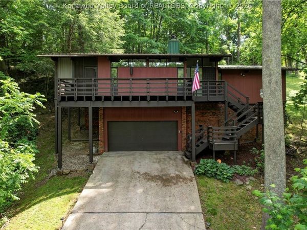 1521 Coonskin Drive, Charleston, WV 25311