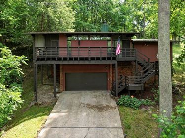 1521 Coonskin Drive, Charleston, WV 25311