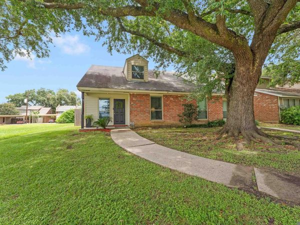 2456 Brightside Dr, Baton Rouge, LA 70820