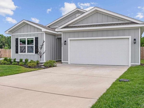 906 Windhill Dr, Cantonment, FL 32533