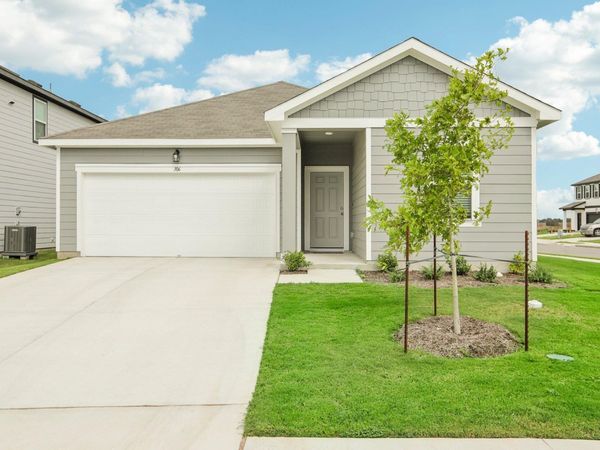 700 West Wesley Miller LN, Taylor, TX 76574