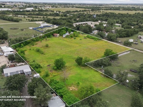 122 County Road 106, Georgetown, TX 78626