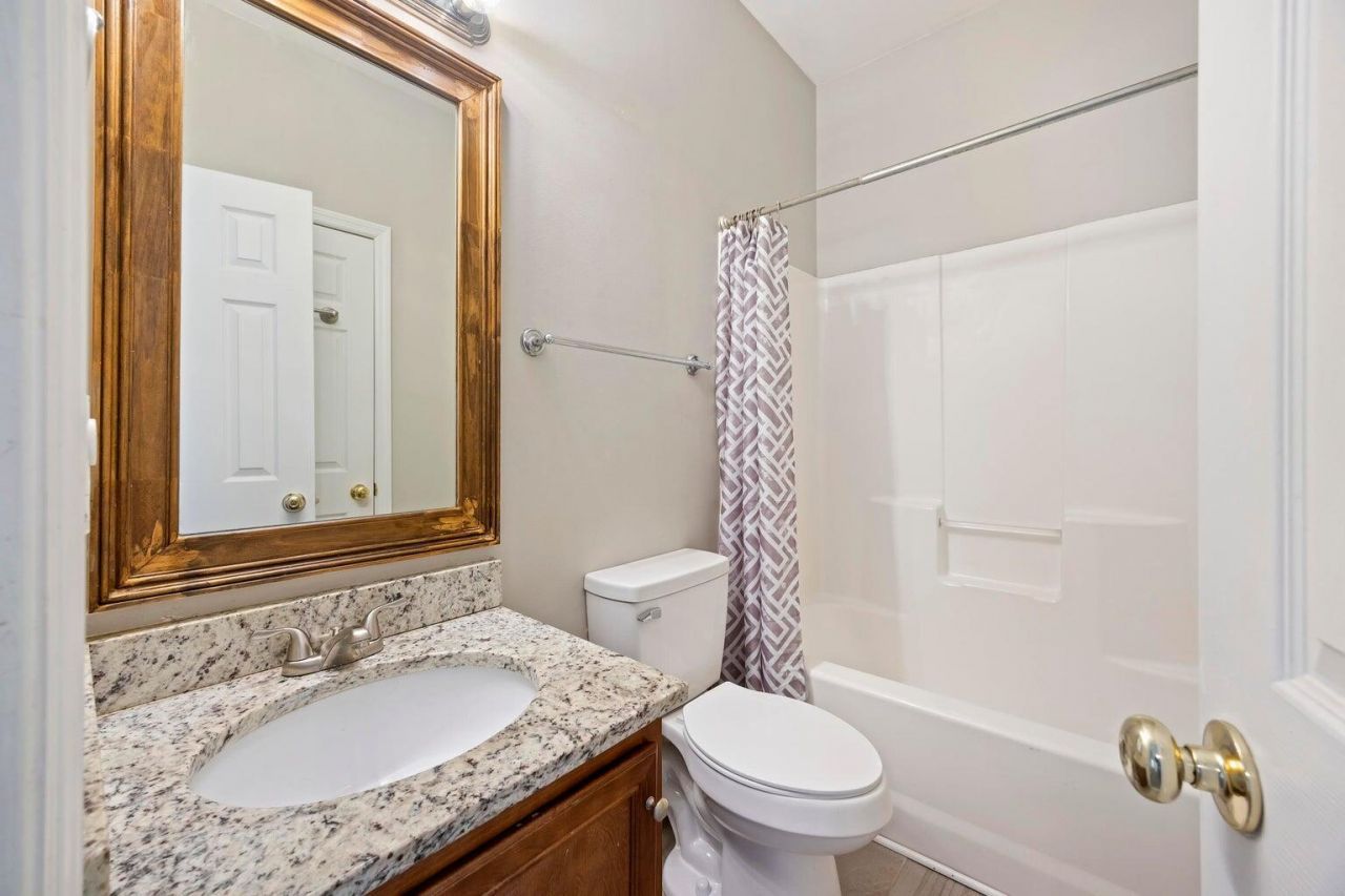 8320 Tyrian Path Photo 16