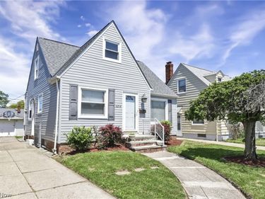 6214 Snow Road, Parma, OH 44129