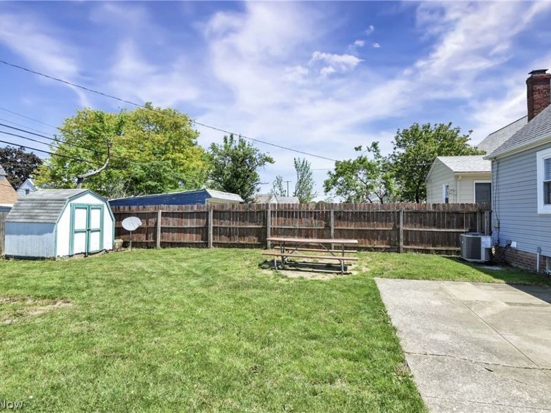6214 Snow Road, Parma, OH 44129 Photo 6