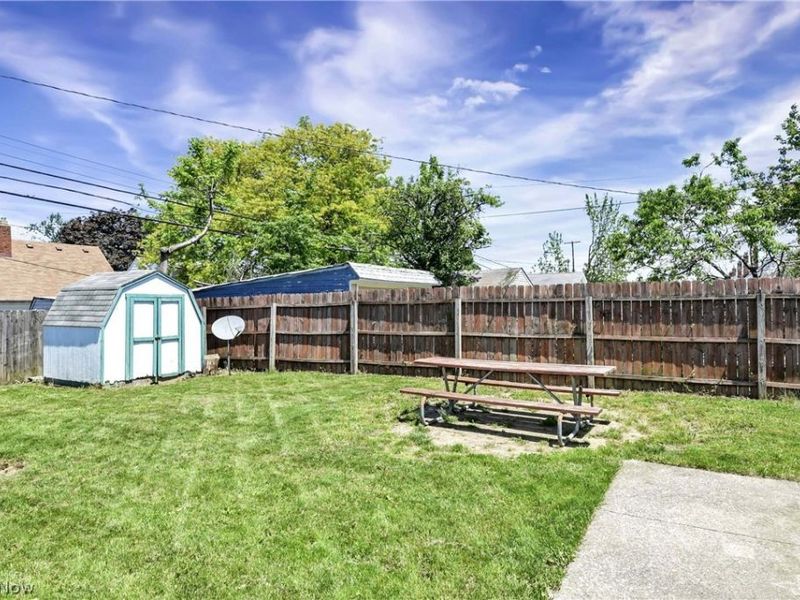 6214 Snow Road, Parma, OH 44129 Photo 8