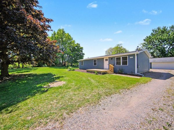 106 Orourke Court, Brooklyn, MI 49230